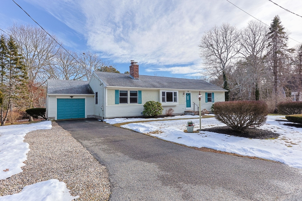 31 Cherub Lane, Yarmouth, Massachusetts, 2 Bedrooms Bedrooms, 5 Rooms Rooms,2 BathroomsBathrooms,Residential,For Sale,Cherub Lane,73467336
