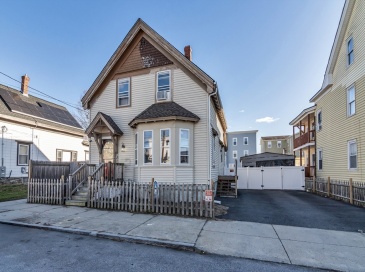 40 Chester St, Lawrence, Massachusetts, 3 Bedrooms Bedrooms, 6 Rooms Rooms,1.5 BathroomsBathrooms,Residential,For Sale,Chester St,73462221