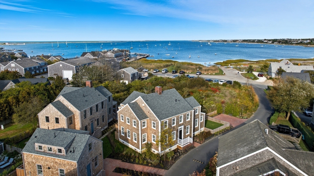 6 Mariner Way, Nantucket, Massachusetts, 5 Bedrooms Bedrooms, 9 Rooms Rooms,5.5 BathroomsBathrooms,Residential,For Sale,Mariner Way,73477114