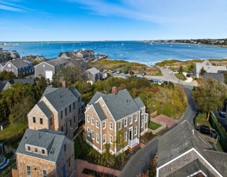 6 Mariner Way, Nantucket, Massachusetts, 5 Bedrooms Bedrooms, 9 Rooms Rooms,5.5 BathroomsBathrooms,Residential,For Sale,Mariner Way,73477114