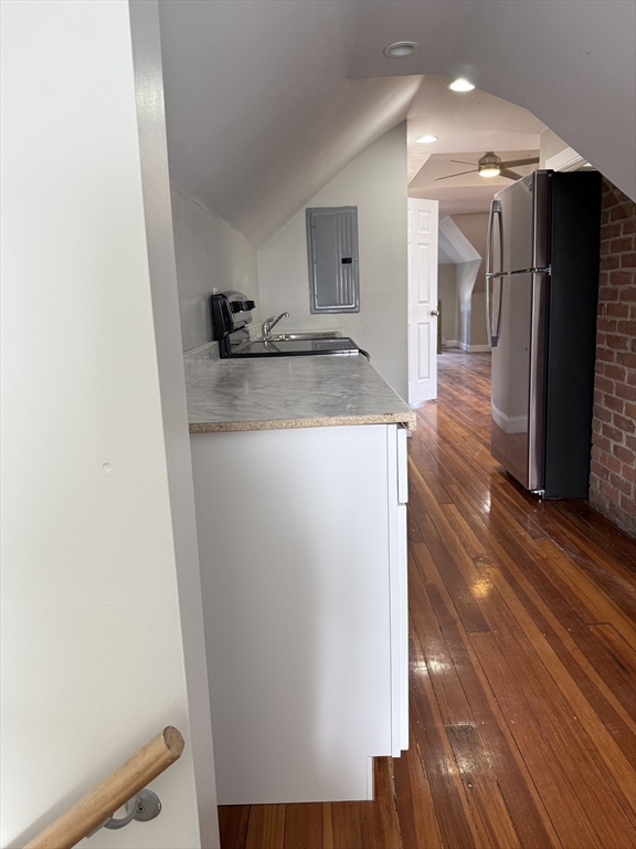 22 Clark Street, Holyoke, Massachusetts, 1 Bedroom Bedrooms, 3 Rooms Rooms,1 BathroomBathrooms,Residential Lease,For Rent,Clark Street,73477177
