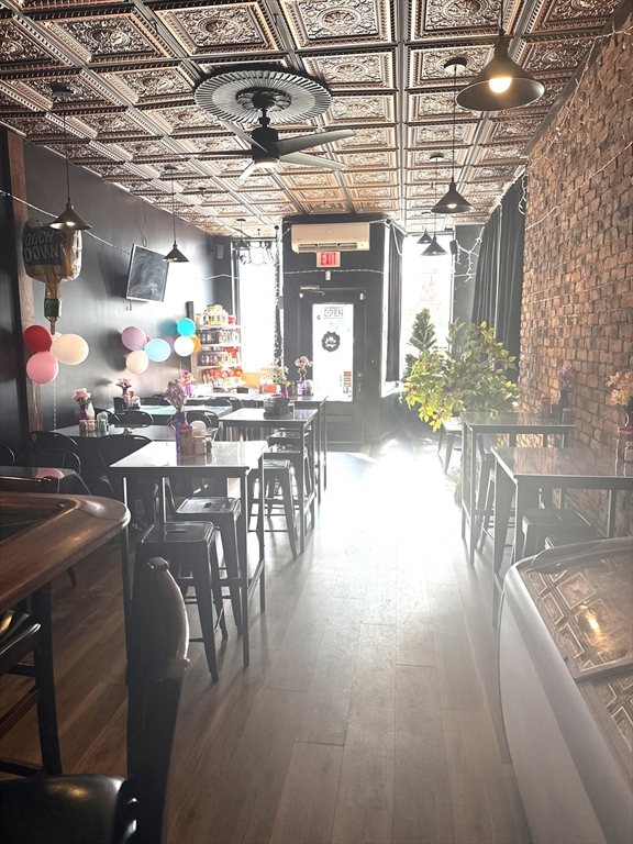 267 Main St, Webster, Massachusetts, ,Business Opportunity,For Sale,Main St,73477191