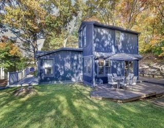 7 West St, Melrose, Massachusetts, 3 Bedrooms Bedrooms, 6 Rooms Rooms,1 BathroomBathrooms,Residential,For Sale,West St,73477206