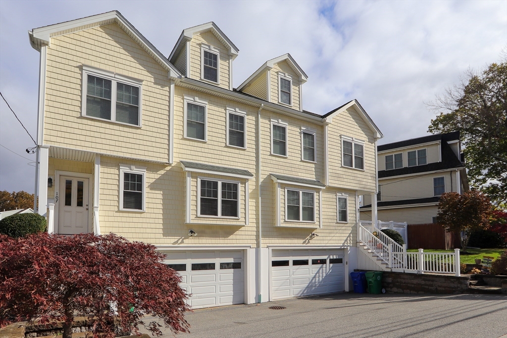 105-107 North St, Newton, Massachusetts, 4 Bedrooms Bedrooms, 8 Rooms Rooms,3.5 BathroomsBathrooms,Residential Lease,For Rent,North St,73477207