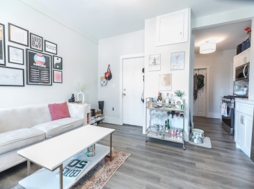 100 H Street, Boston, Massachusetts, 3 Bedrooms Bedrooms, 5 Rooms Rooms,1 BathroomBathrooms,Residential Lease,For Rent,H Street,73465172 100 H Street, Boston, Massachusetts, 3 Bedrooms Bedrooms, 5 Rooms Rooms,1 BathroomBathrooms,Residential Lease,For Rent,H Street,73465172