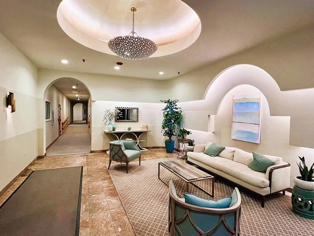 474 Revere Beach Blvd, Revere, Massachusetts, 2 Bedrooms Bedrooms, 6 Rooms Rooms,2 BathroomsBathrooms,Residential Lease,For Rent,Revere Beach Blvd,73464976