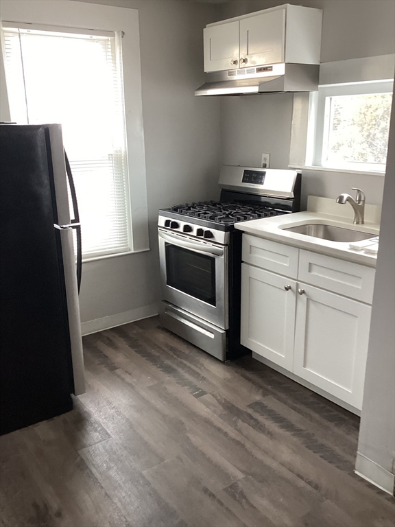 47 Appleton St., Quincy, Massachusetts, 1 Bedroom Bedrooms, 4 Rooms Rooms,1 BathroomBathrooms,Residential Lease,For Rent,Appleton St.,73477235