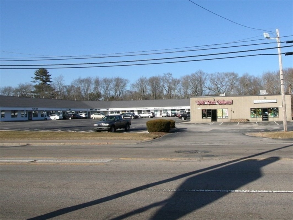 1464 Fall River Ave, Seekonk, Massachusetts, ,Commercial Lease,For Rent,Fall River Ave,73477267