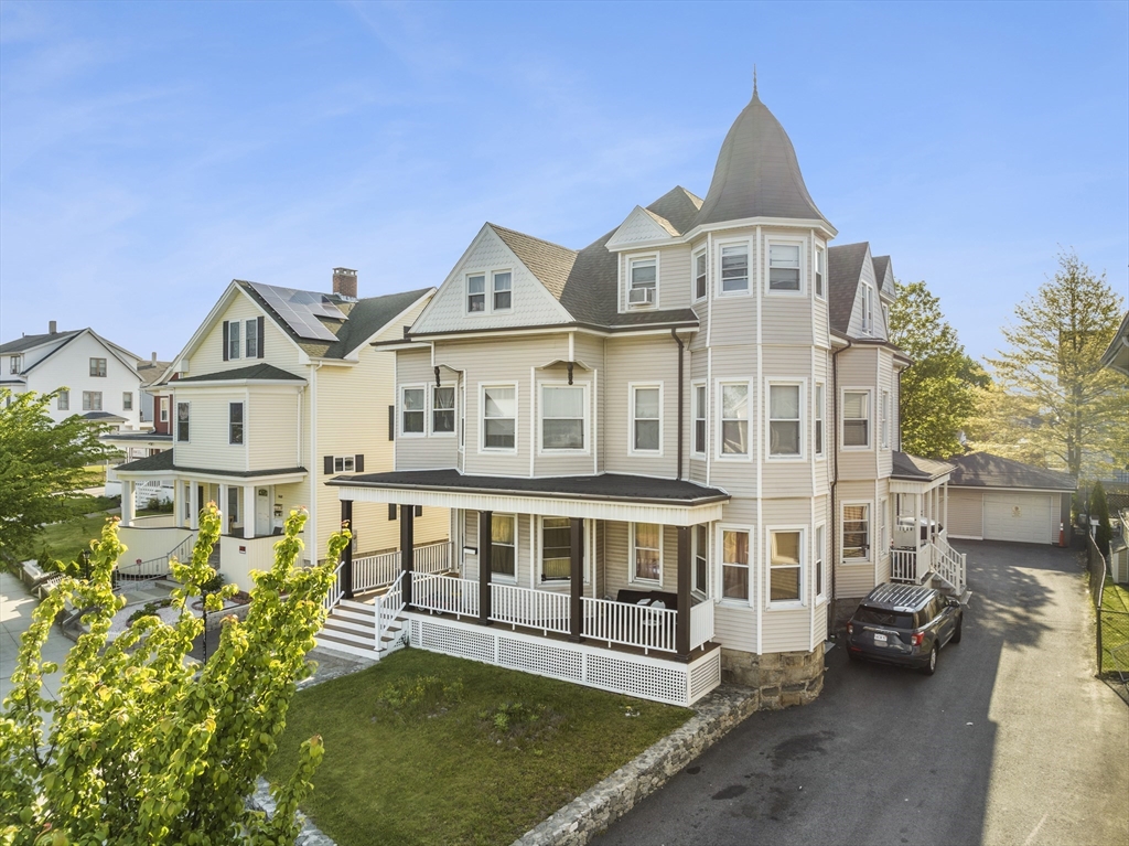 974 Plymouth Ave, Fall River, Massachusetts, 3 Bedrooms Bedrooms, 5 Rooms Rooms,1 BathroomBathrooms,Residential Lease,For Rent,Plymouth Ave,73477279