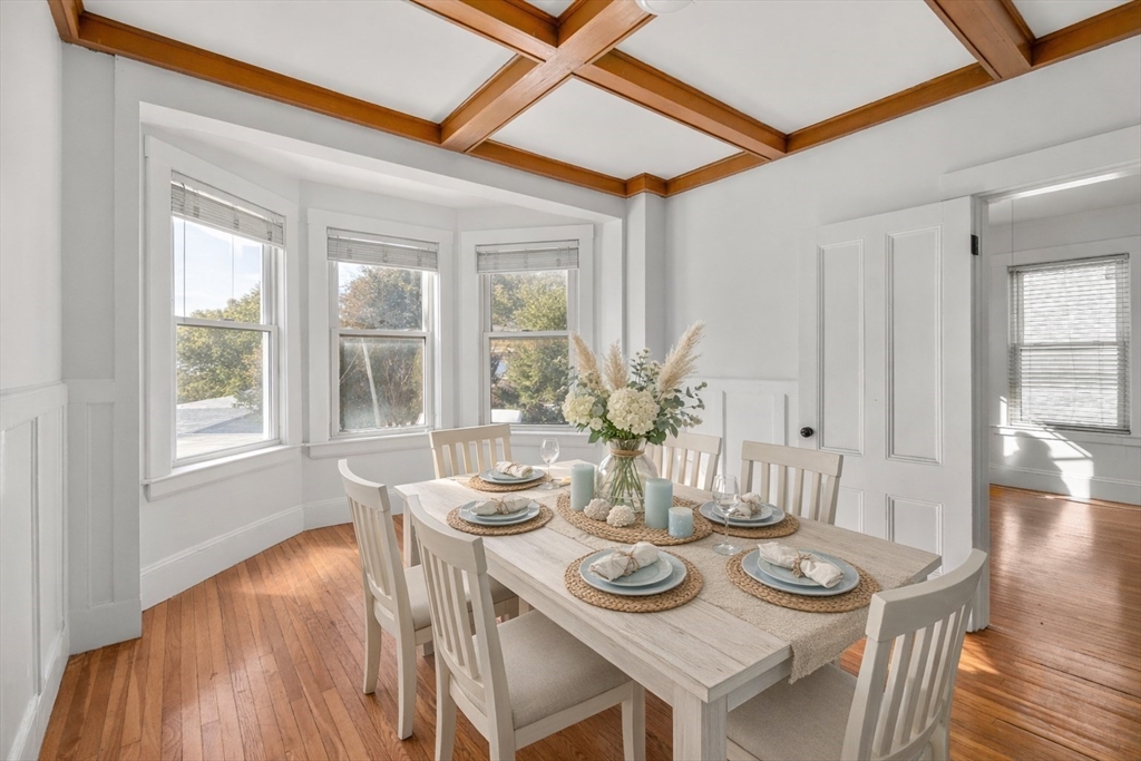 36 Sewall, Marblehead, Massachusetts, 4 Bedrooms Bedrooms, 8 Rooms Rooms,2 BathroomsBathrooms,Residential Lease,For Rent,Sewall,73477292