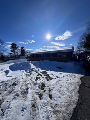 19 Brown Street, Spencer, Massachusetts, 3 Bedrooms Bedrooms, 8 Rooms Rooms,2.5 BathroomsBathrooms,Residential,For Sale,Brown Street,73477222