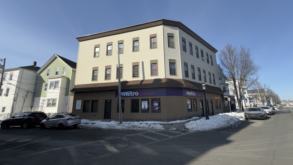 1155-1157 Pleasant Street, Fall River, Massachusetts, 36 Bedrooms Bedrooms, 81 Rooms Rooms,25 BathroomsBathrooms,Residential Income,For Sale,Pleasant Street,73477347