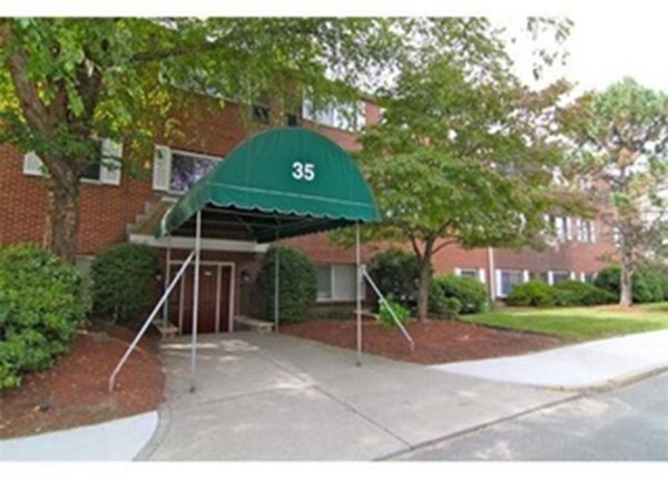 35 Prospect, Woburn, Massachusetts, 1 Bedroom Bedrooms, 3 Rooms Rooms,1 BathroomBathrooms,Residential Lease,For Rent,Prospect,73477349