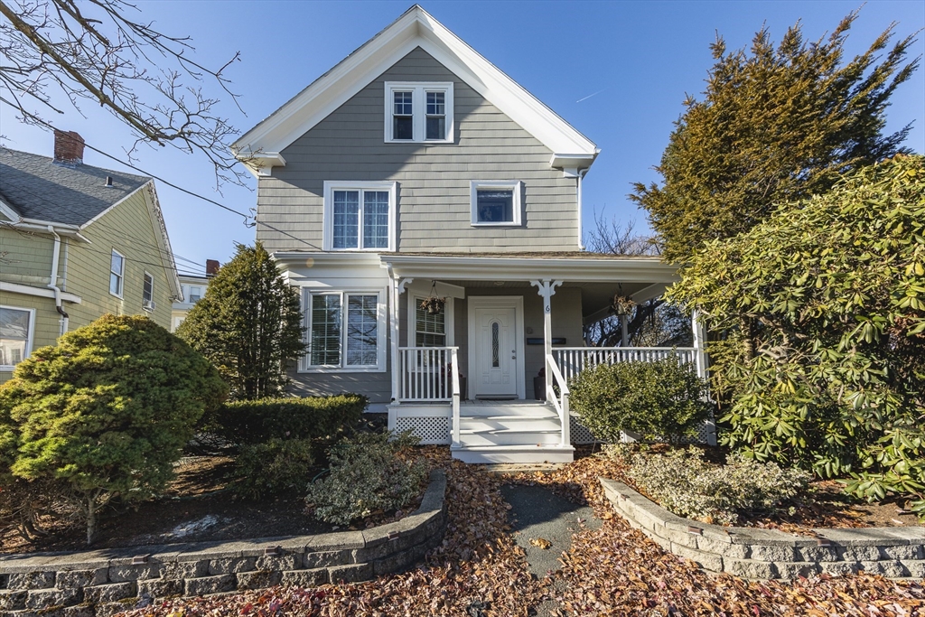6 Maple Ave, Swampscott, Massachusetts, 2 Bedrooms Bedrooms, 5 Rooms Rooms,2 BathroomsBathrooms,Residential Lease,For Rent,Maple Ave,73465470