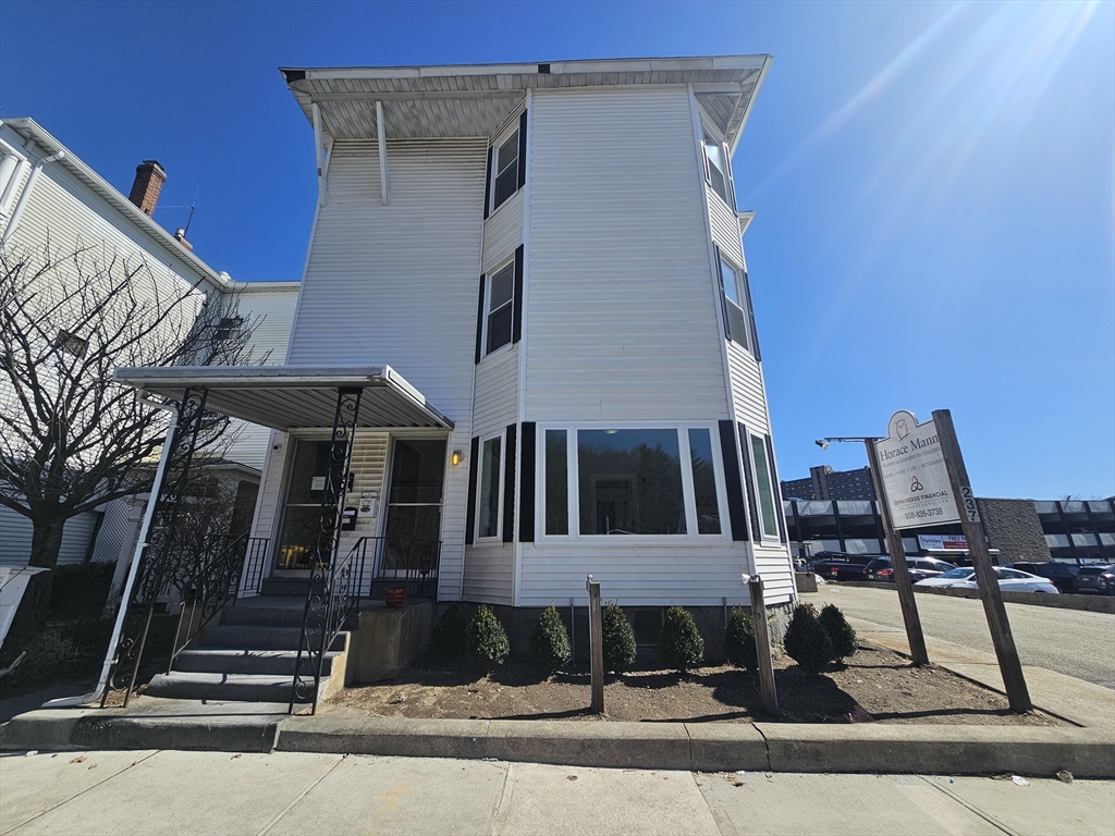 237 Park Avenue, Worcester, Massachusetts, 4 Bedrooms Bedrooms, 6 Rooms Rooms,2 BathroomsBathrooms,Residential Lease,For Rent,Park Avenue,73477384