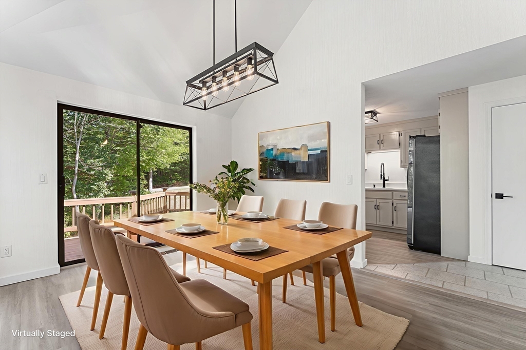 12 Perkins Ct, Haverhill, Massachusetts, 3 Bedrooms Bedrooms, 8 Rooms Rooms,3 BathroomsBathrooms,Residential,For Sale,Perkins Ct,73477424