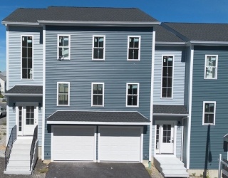 17-A Mott St, Worcester, Massachusetts, 3 Bedrooms Bedrooms, 6 Rooms Rooms,2.5 BathroomsBathrooms,Residential,For Sale,Mott St,73477478