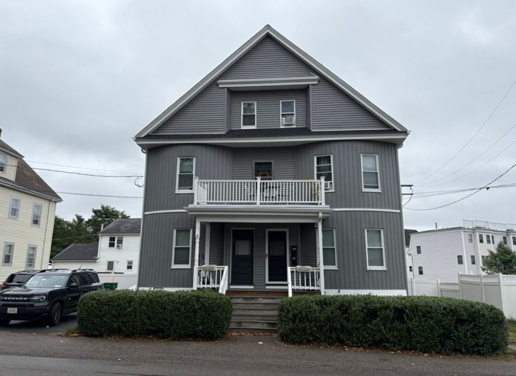 21 Walnut, Norwood, Massachusetts, 3 Bedrooms Bedrooms, 6 Rooms Rooms,1 BathroomBathrooms,Residential Lease,For Rent,Walnut,73477480