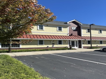 54 Loomis, Bedford, Massachusetts, 2 Bedrooms Bedrooms, 6 Rooms Rooms,2 BathroomsBathrooms,Residential Lease,For Rent,Loomis,73436812 54 Loomis, Bedford, Massachusetts, 2 Bedrooms Bedrooms, 6 Rooms Rooms,2 BathroomsBathrooms,Residential Lease,For Rent,Loomis,73436812