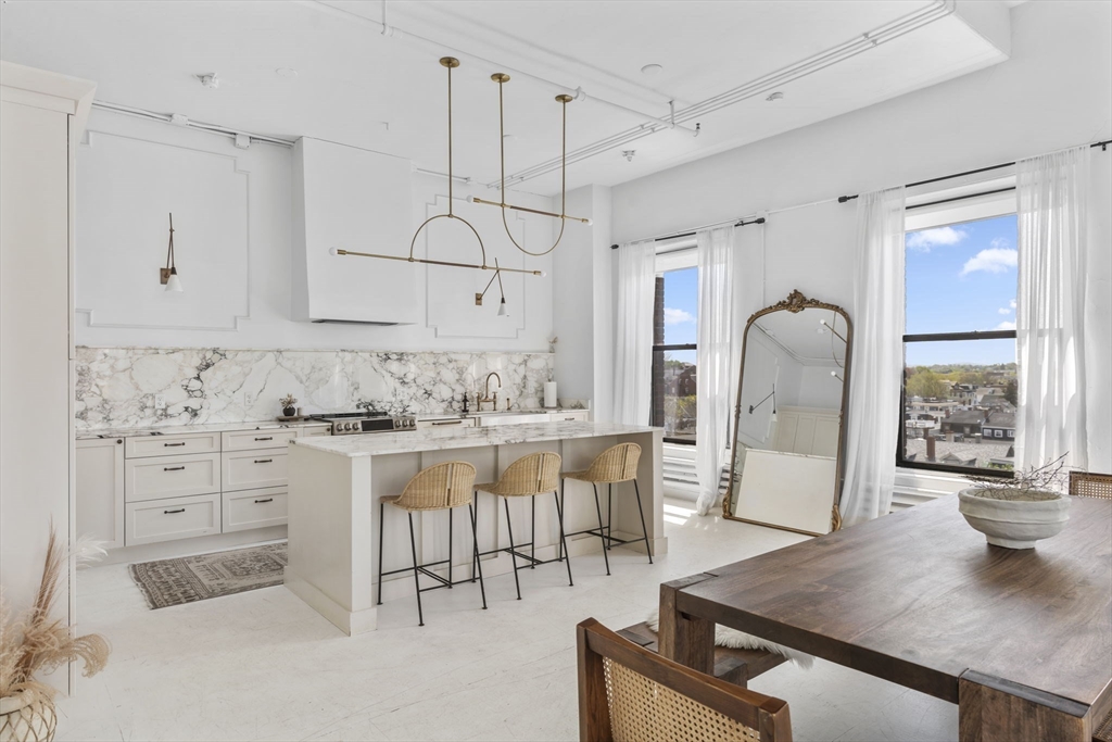 423 W Broadway, Boston, Massachusetts, ,Commercial Lease,For Rent,W Broadway,73477582