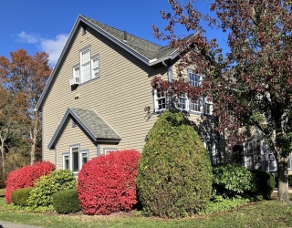 63 Amity Place, Amherst, Massachusetts, 3 Bedrooms Bedrooms, 6 Rooms Rooms,2.5 BathroomsBathrooms,Residential,For Sale,Amity Place,73477583