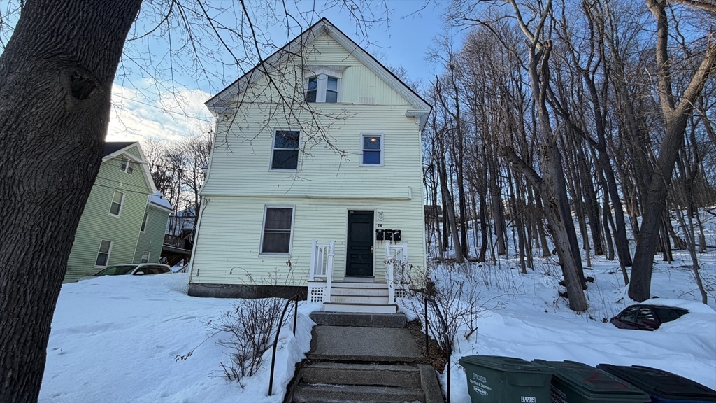 76 Church St, Leominster, Massachusetts, 1 Bedroom Bedrooms, 4 Rooms Rooms,1 BathroomBathrooms,Residential Lease,For Rent,Church St,73477639