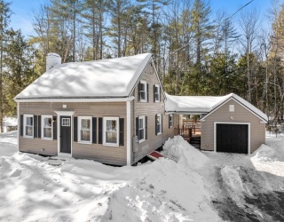 226 Glenallen St., Winchendon, Massachusetts, 3 Bedrooms Bedrooms, 7 Rooms Rooms,2 BathroomsBathrooms,Residential,For Sale,Glenallen St.,73477604