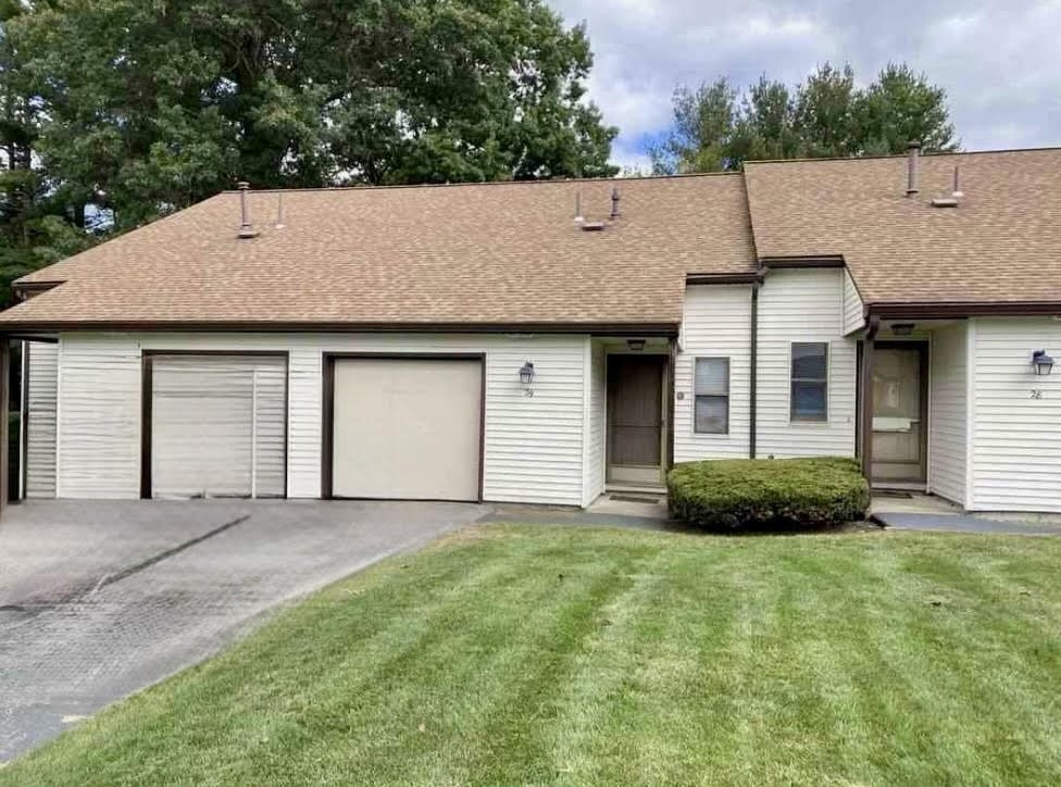 29 Decarolis Dr, Tewksbury, Massachusetts, 2 Bedrooms Bedrooms, 5 Rooms Rooms,1.5 BathroomsBathrooms,Residential,For Sale,Decarolis Dr,73477623