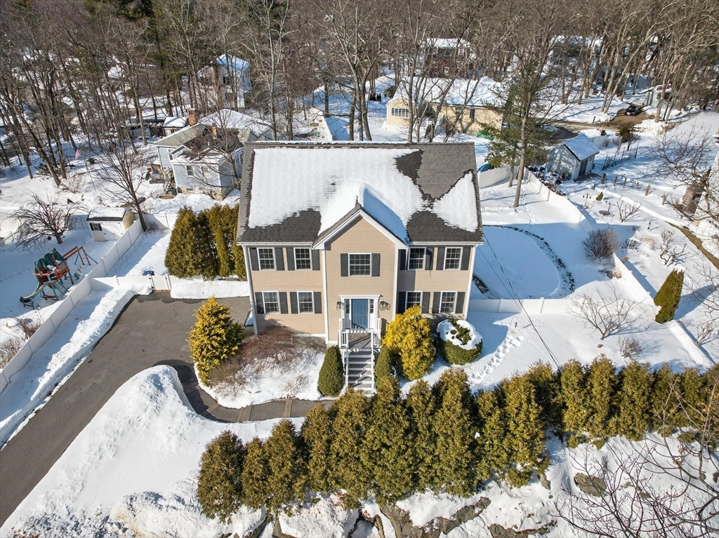 255 Burlington Avenue, Wilmington, Massachusetts, 3 Bedrooms Bedrooms, 8 Rooms Rooms,3 BathroomsBathrooms,Residential,For Sale,Burlington Avenue,73476358