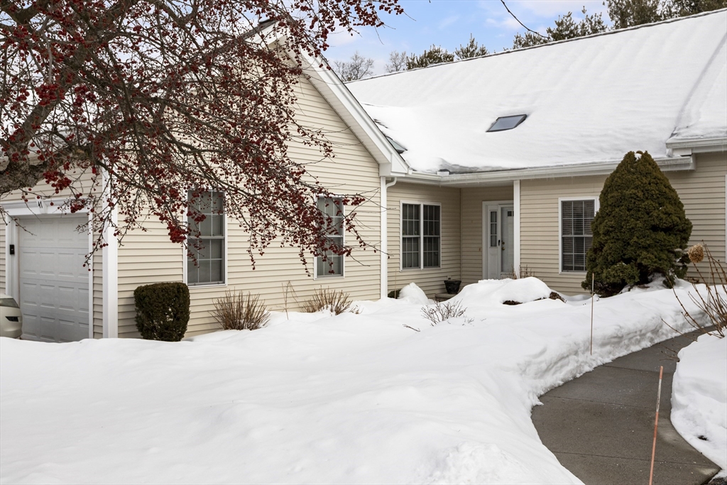 47 Orchard Meadow Dr., Shrewsbury, Massachusetts, 2 Bedrooms Bedrooms, 5 Rooms Rooms,2 BathroomsBathrooms,Residential,For Sale,Orchard Meadow Dr.,73477228