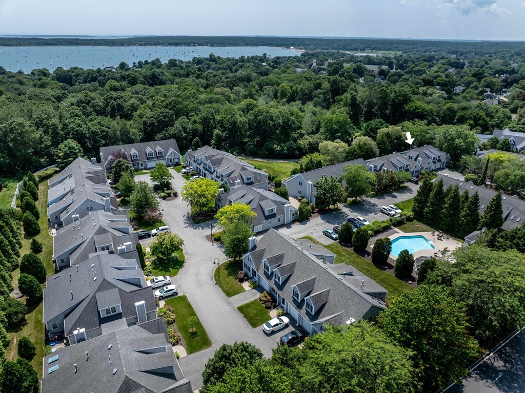 52 County Rd, Mattapoisett, Massachusetts, 2 Bedrooms Bedrooms, 5 Rooms Rooms,2.5 BathroomsBathrooms,Residential,For Sale,County Rd,73473228