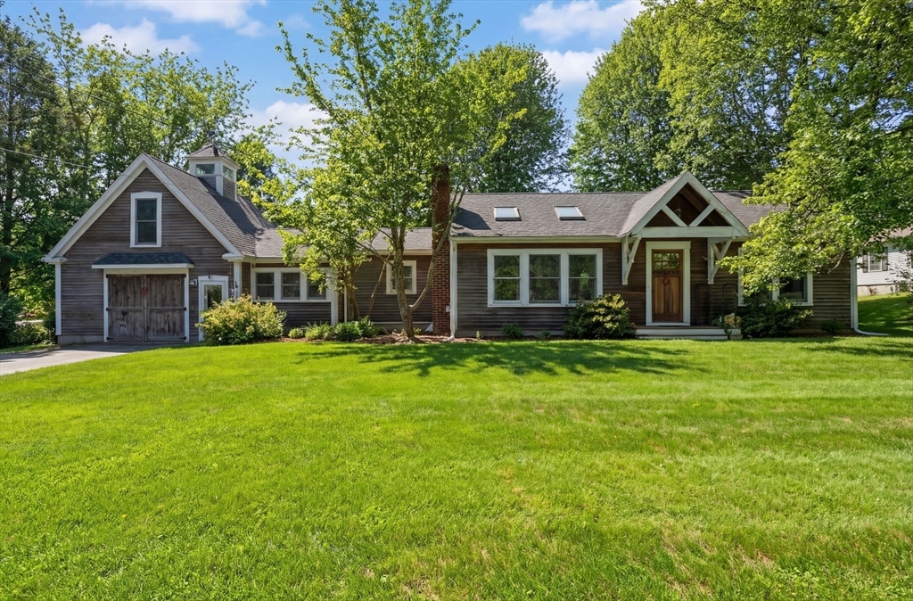 327 Country Way, Scituate, Massachusetts, 3 Bedrooms Bedrooms, 8 Rooms Rooms,2 BathroomsBathrooms,Residential,For Sale,Country Way,73477660