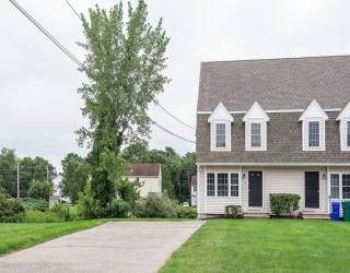 33 Ice Pond Road, Attleboro, Massachusetts, 3 Bedrooms Bedrooms, 5 Rooms Rooms,1.5 BathroomsBathrooms,Residential Lease,For Rent,Ice Pond Road,73477786