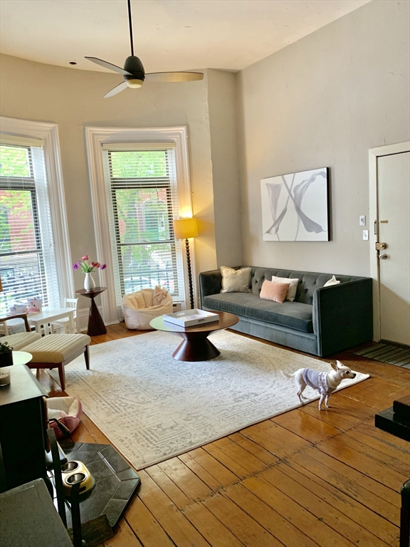 50 Union Park, Boston, Massachusetts, 2 Bedrooms Bedrooms, 4 Rooms Rooms,1 BathroomBathrooms,Residential Lease,For Rent,Union Park,73477784
