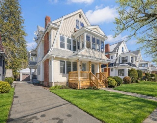 854-856 Sumner Ave, Springfield, Massachusetts, 7 Bedrooms Bedrooms, 15 Rooms Rooms,3 BathroomsBathrooms,Residential Income,For Sale,Sumner Ave,73477684
