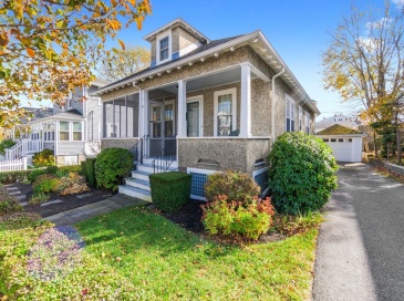 8 Newcastle Rd, Peabody, Massachusetts, 2 Bedrooms Bedrooms, 4 Rooms Rooms,1 BathroomBathrooms,Residential,For Sale,Newcastle Rd,73453658