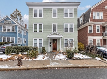 75 Saint Rose Street, Boston, Massachusetts, 2 Bedrooms Bedrooms, 5 Rooms Rooms,1 BathroomBathrooms,Residential,For Sale,Saint Rose Street,73466340
