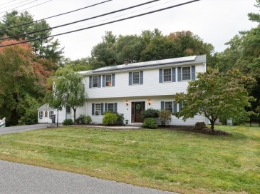 40 Gregory Road, Framingham, Massachusetts, 5 Bedrooms Bedrooms, 10 Rooms Rooms,3 BathroomsBathrooms,Residential,For Sale,Gregory Road,73435847