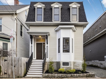 10 Grant St, Boston, Massachusetts, 4 Bedrooms Bedrooms, 8 Rooms Rooms,3 BathroomsBathrooms,Residential,For Sale,Grant St,73458018