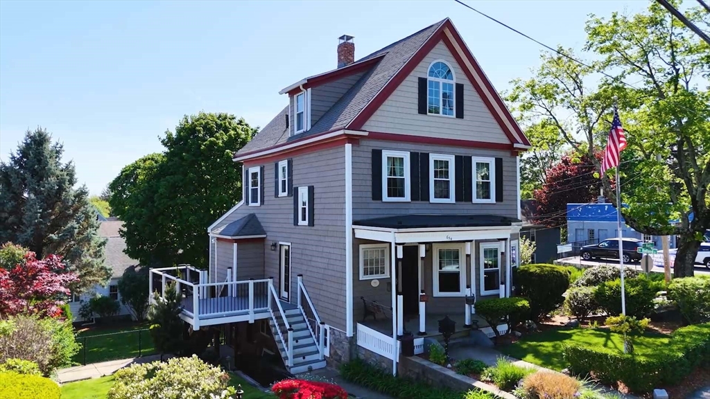654 Main Street, Watertown, Massachusetts, 3 Bedrooms Bedrooms, 8 Rooms Rooms,2 BathroomsBathrooms,Residential,For Sale,Main Street,73466627