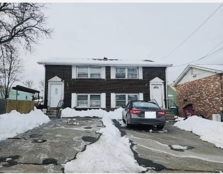 23 Hillcrest Dr, Lowell, Massachusetts, 4 Bedrooms Bedrooms, 10 Rooms Rooms,2 BathroomsBathrooms,Residential Income,For Sale,Hillcrest Dr,73460091