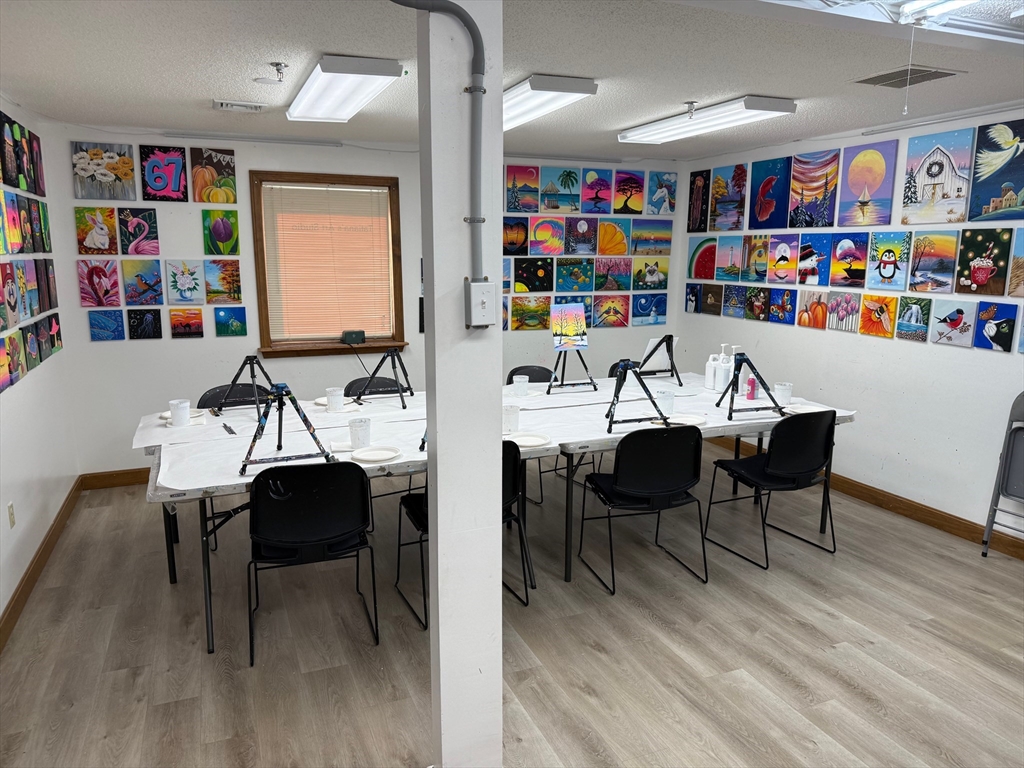 63 Myron St, West Springfield, Massachusetts, ,Commercial Lease,For Rent,Myron St,73477834