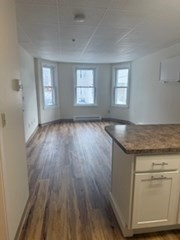 128 Atlantic Ave, Revere, Massachusetts, 1 Bedroom Bedrooms, 2 Rooms Rooms,1 BathroomBathrooms,Residential Lease,For Rent,Atlantic Ave,73477837