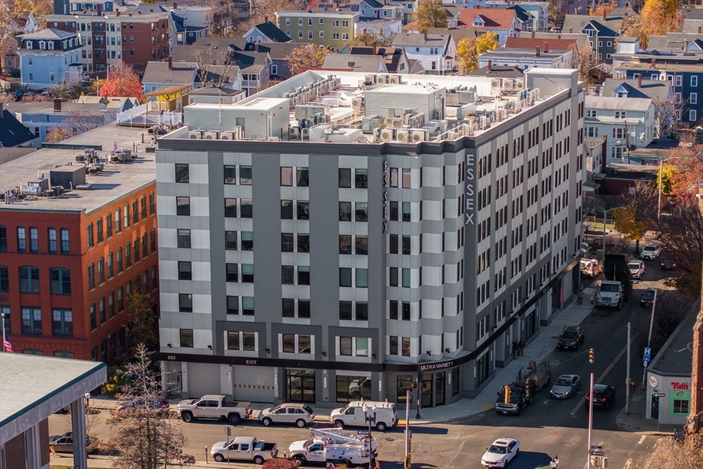 585 Essex St, Lynn, Massachusetts, 1 Room Rooms,1 BathroomBathrooms,Residential Lease,For Rent,Essex St,73477847