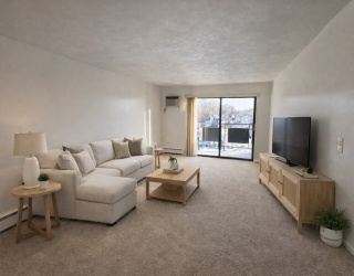 2 Victory Road, Lynn, Massachusetts, 2 Bedrooms Bedrooms, 4 Rooms Rooms,1 BathroomBathrooms,Residential Lease,For Rent,Victory Road,73477855