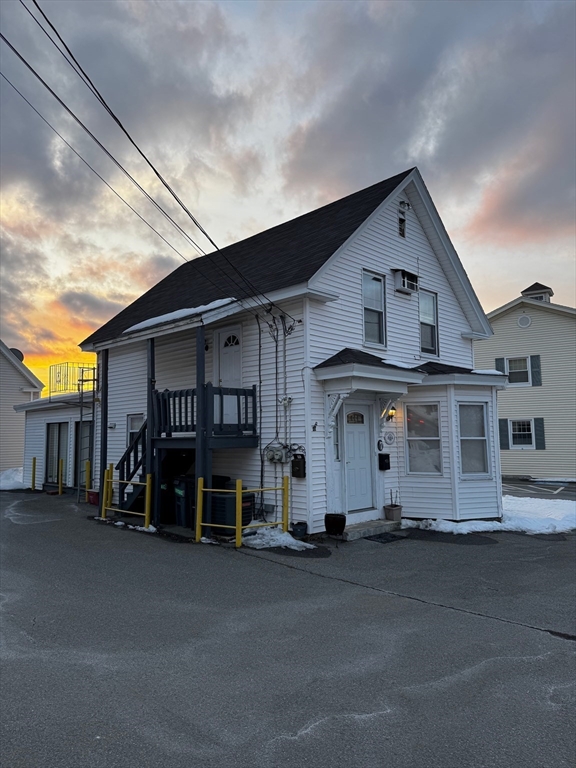 7 Wilson Street, Chelmsford, Massachusetts, 1 Bedroom Bedrooms, 4 Rooms Rooms,1 BathroomBathrooms,Residential Lease,For Rent,Wilson Street,73477919