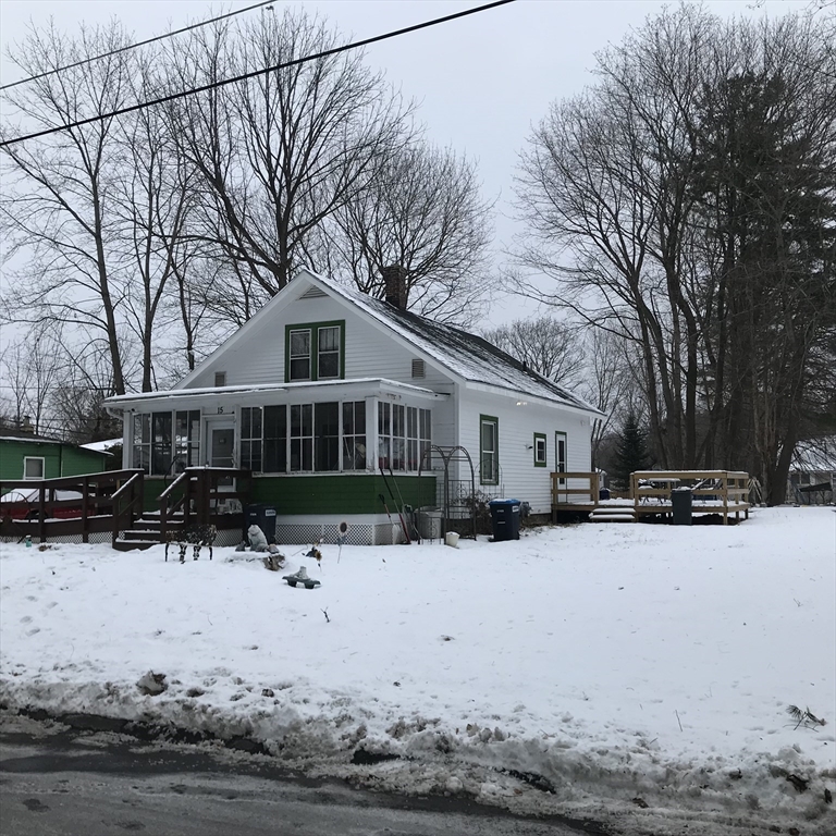 15 Orlando Ave, Pittsfield, Massachusetts, 3 Bedrooms Bedrooms, 7 Rooms Rooms,2 BathroomsBathrooms,Residential,For Sale,Orlando Ave,73462039