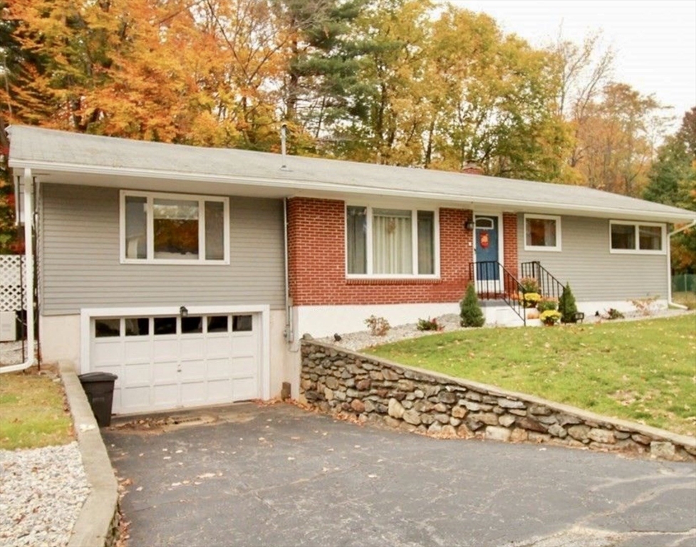 35 Princeton St, Gardner, Massachusetts, 3 Bedrooms Bedrooms, 6 Rooms Rooms,1 BathroomBathrooms,Residential,For Sale,Princeton St,73477954