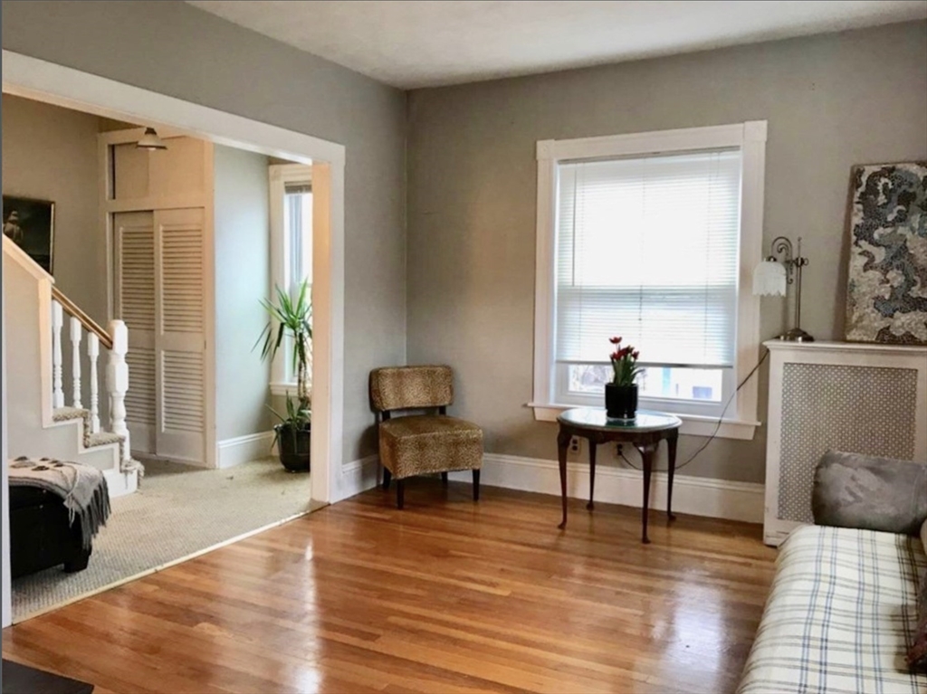 50 Chestnut Street, Wakefield, Massachusetts, 4 Bedrooms Bedrooms, 5 Rooms Rooms,1 BathroomBathrooms,Residential Lease,For Rent,Chestnut Street,73477976