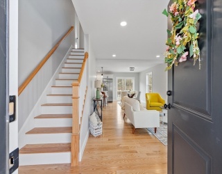 711 Massachusetts Avenue, Lunenburg, Massachusetts, 3 Bedrooms Bedrooms, 6 Rooms Rooms,2.5 BathroomsBathrooms,Residential,For Sale,Massachusetts Avenue,73477977